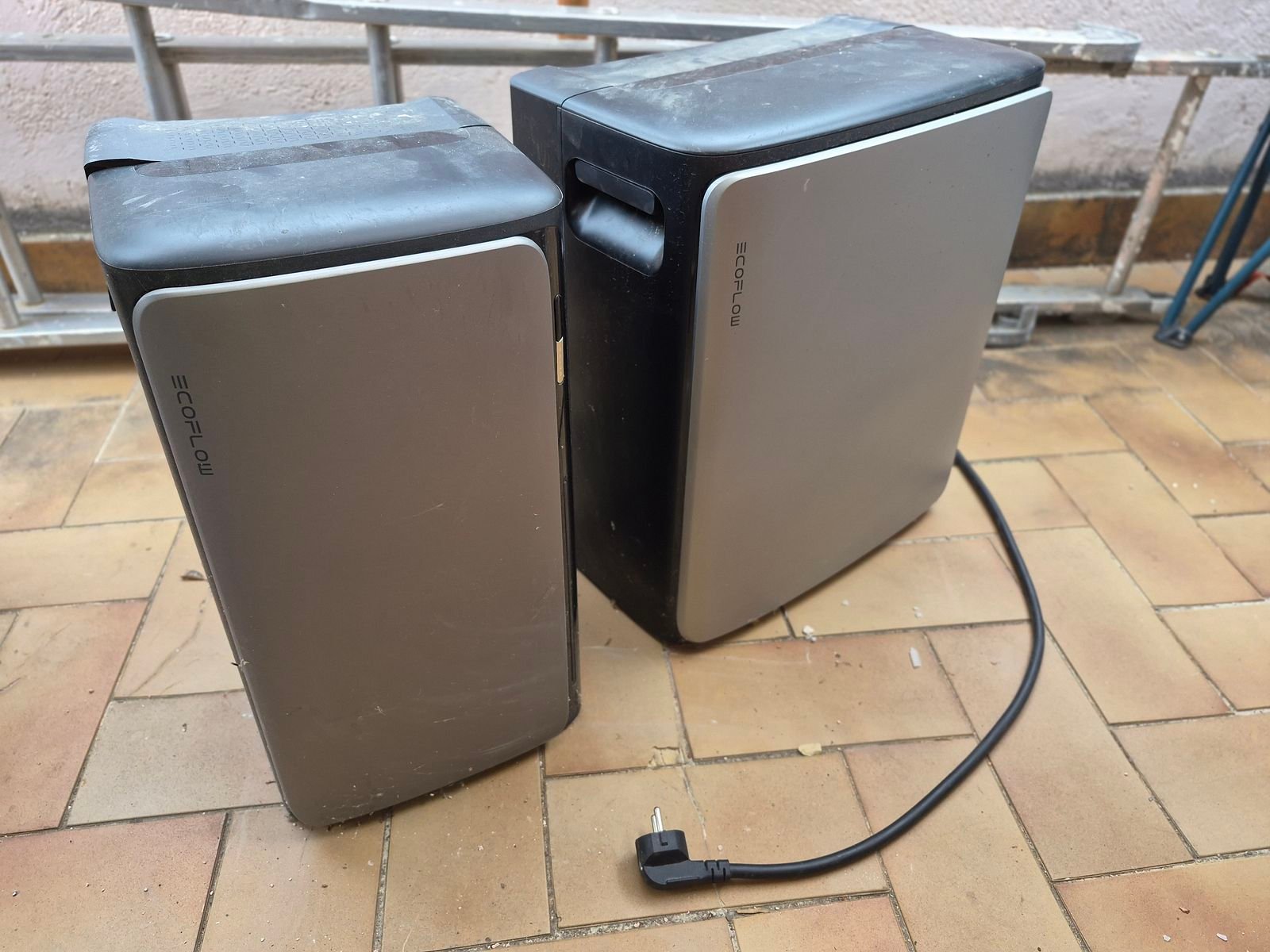 Ecoflow SUX (2) Empiler deux batteries est possible mais peu pratique / Image : AP.