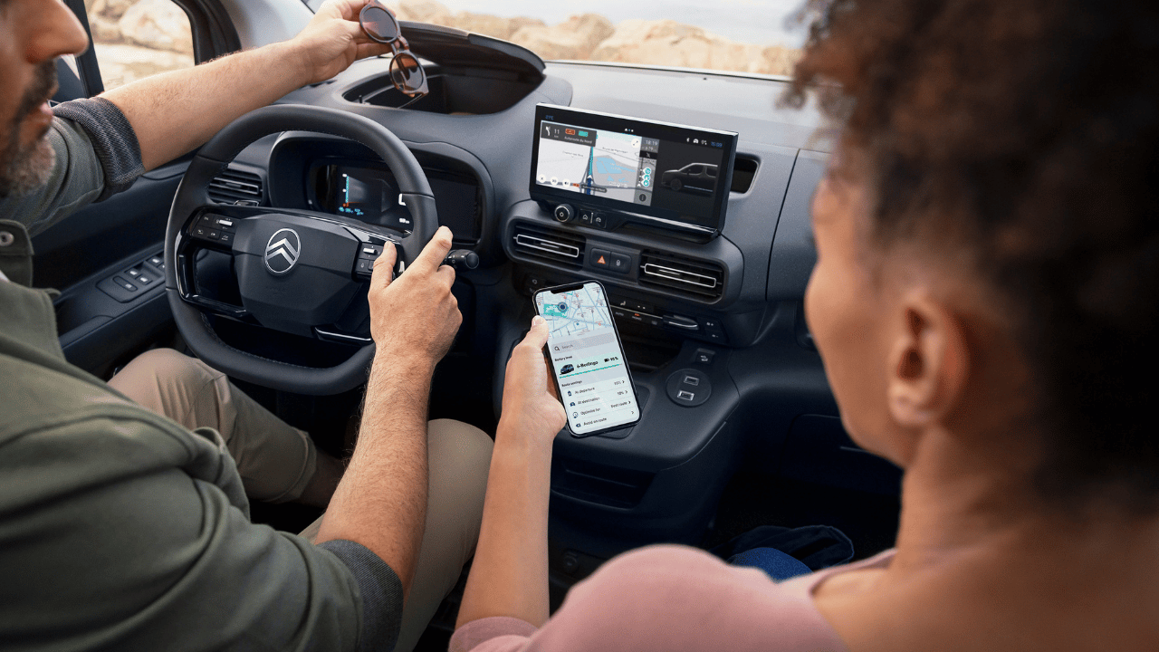 e berlingo 2026 connectivite e berlingo 2026 ecrans et planche de bord