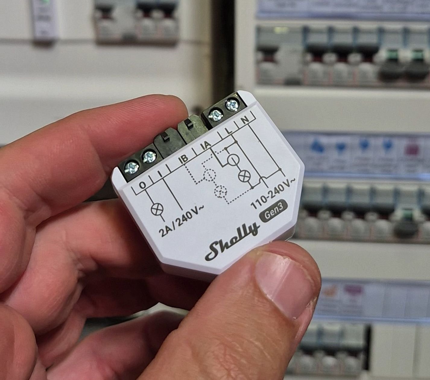 Test borne Lektrico One EM Safe AP (1) Le module Shelly EM / Image : AP.