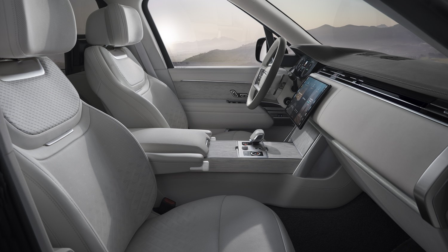 RANGE ROVER ELECTRIC INTERIOR 02 02_09_26_1