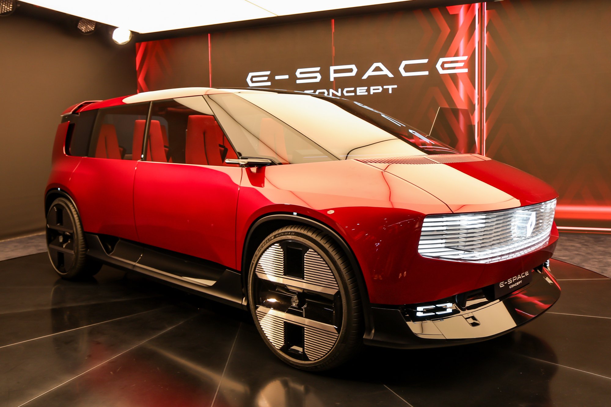 @Nass M. - Renault E-Space Concept 15