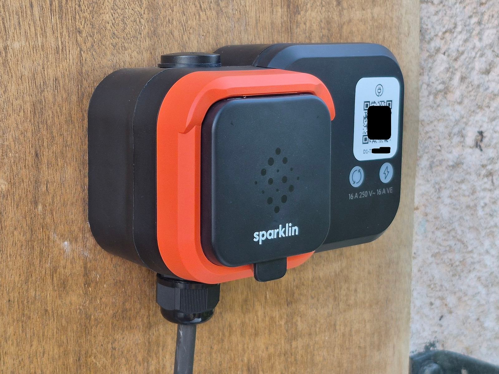 Test prise renforcee Spark 1 AP (21) La prise Spark 1 / Image : AP.