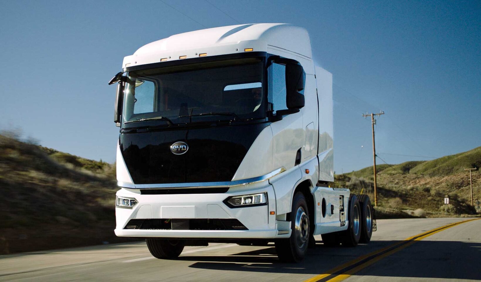 Camion électrique BYD sur la route