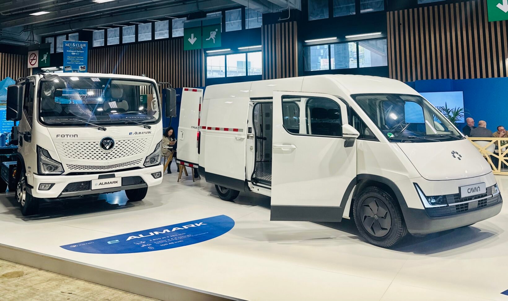 Stand Foton au Mondial de l'Automobile de Paris