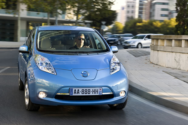 Nissan LEAF en action