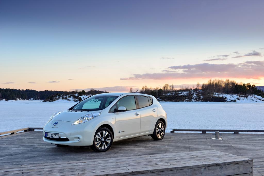 nissan-leaf-2013_03