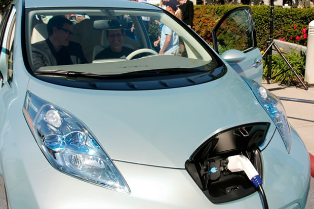 Nissan LEAF