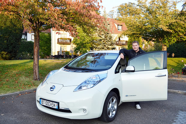 Nissan LEAF