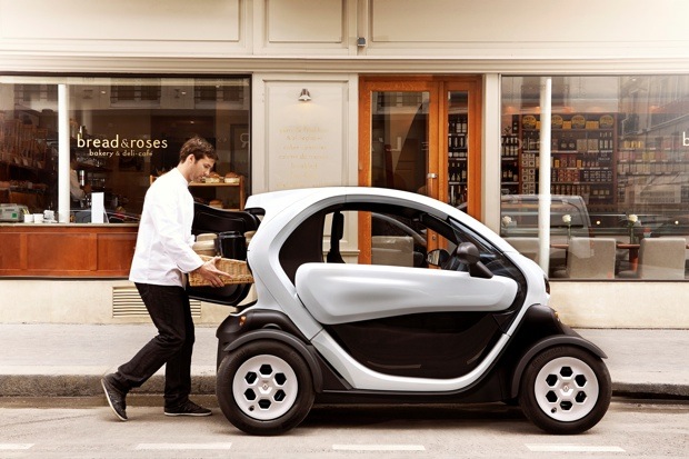 Le Twizy Cargo existe en deux versions : Cargo 45 et Cargo Life.