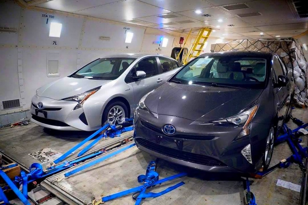 Les nouvelles Prius en cours de transport