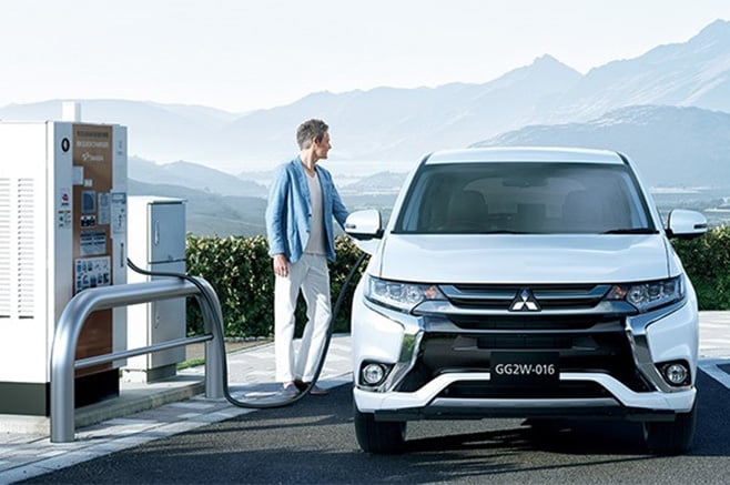 Mitsubishi Outlander PHEV en charge