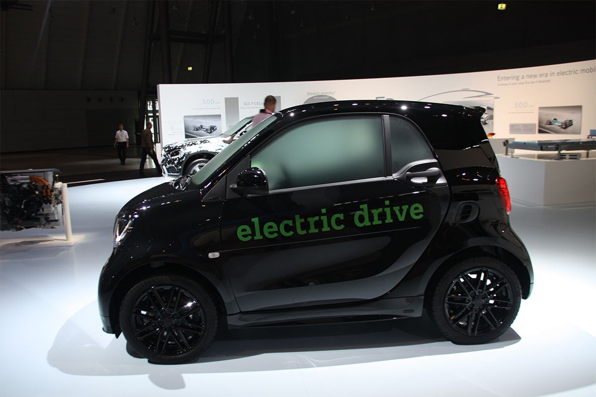 smart-fortwo-electric-2017-02