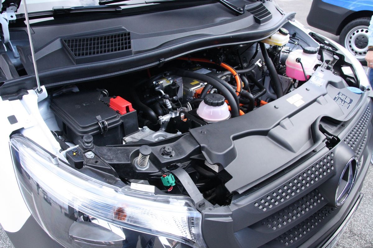 essai-mercedes-evito-0002