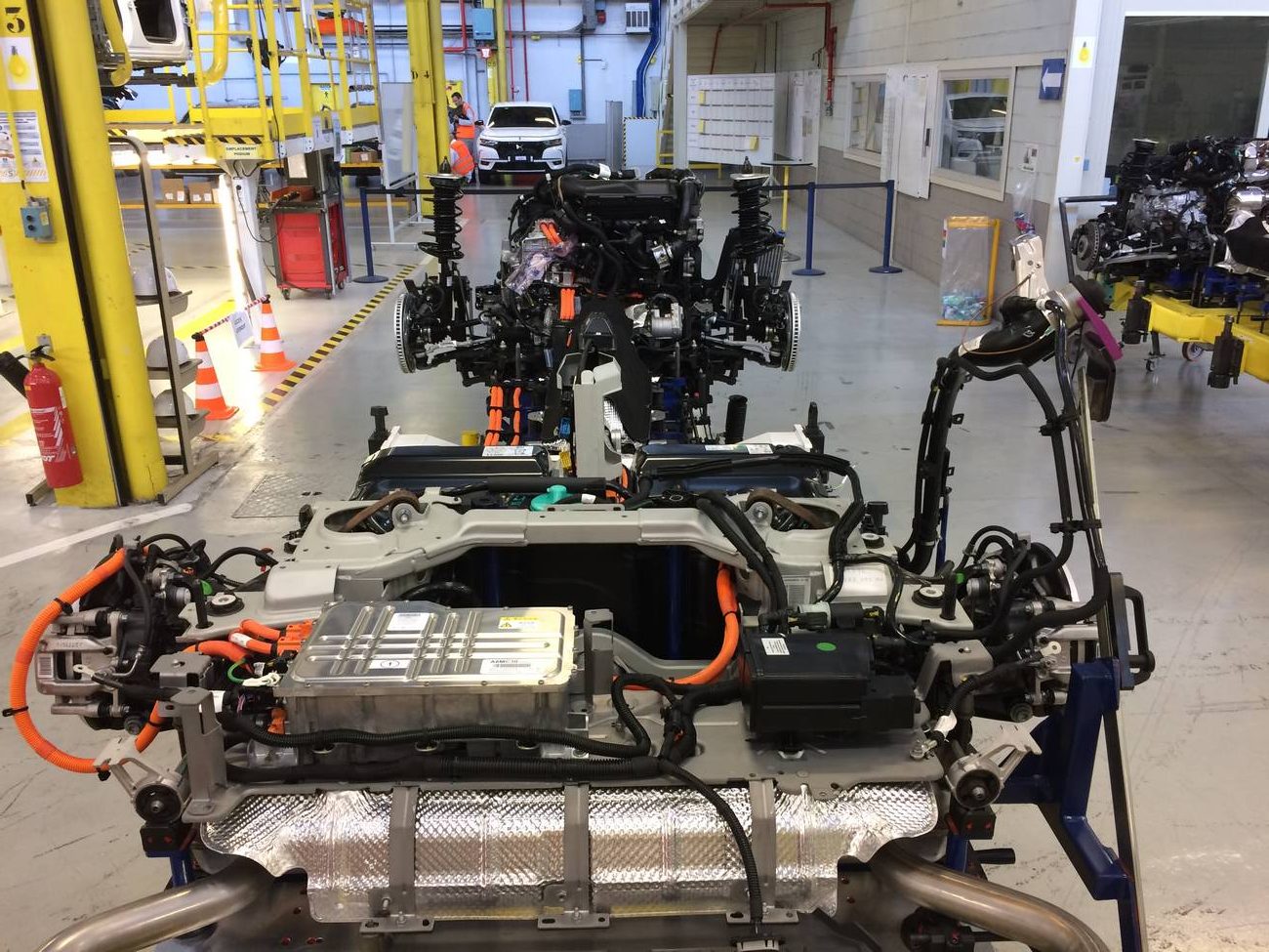 atelier-phev-psa-sochaux-0001 EMP2 : plateforme hybride rechargeable