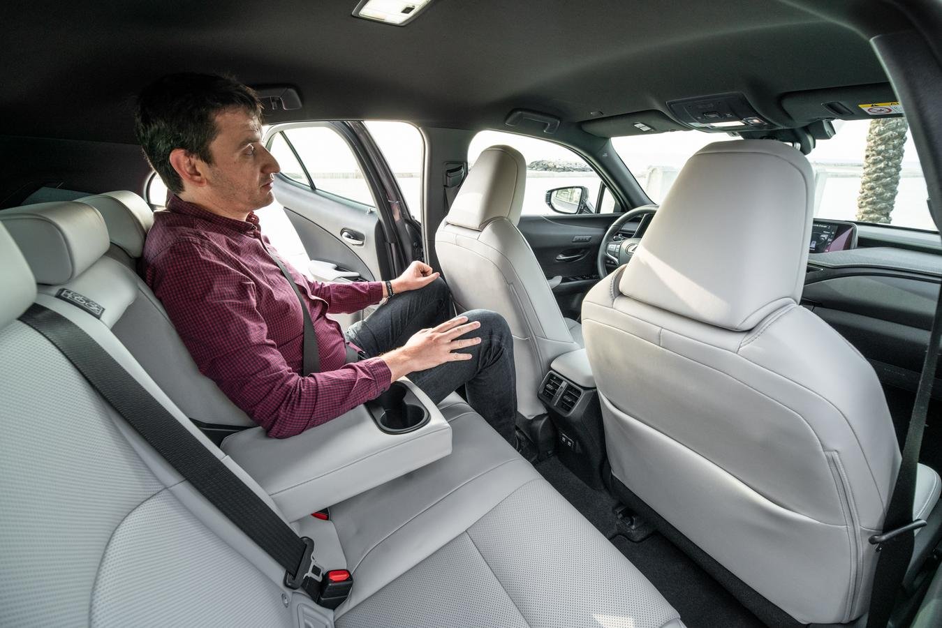 essai-lexus-ux-200h-0018