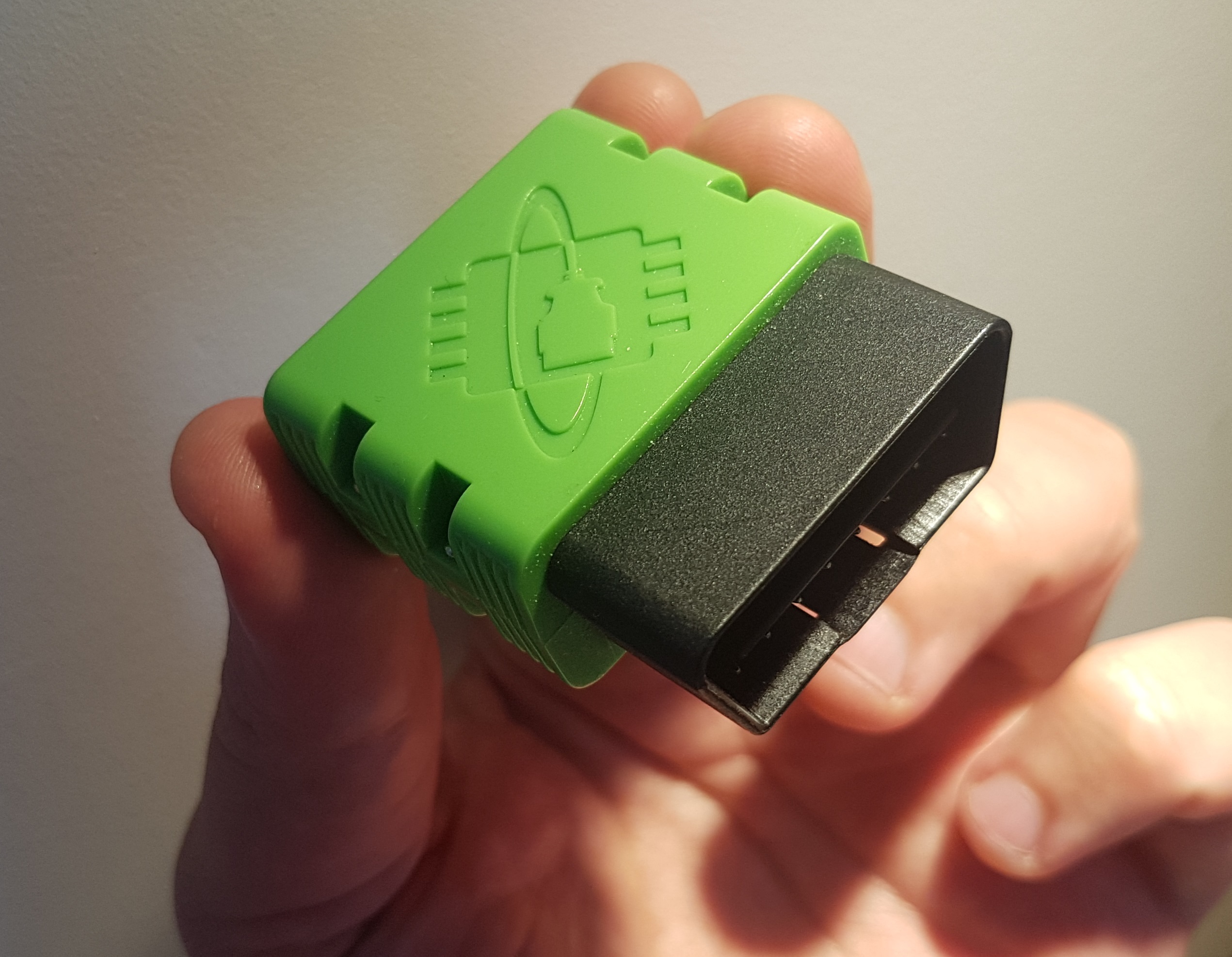 Un boitier OBD 2 Un boîtier de diagnostic OBD2.