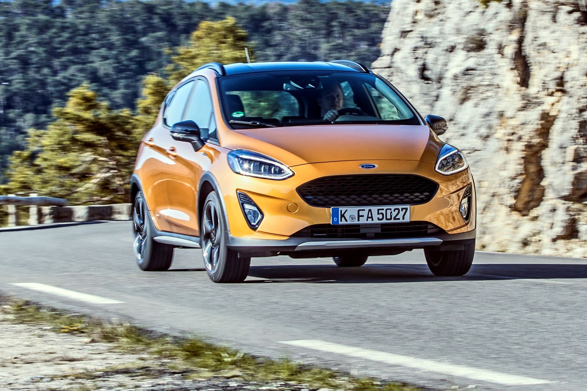 Ford Fiesta Active 2018 jaune