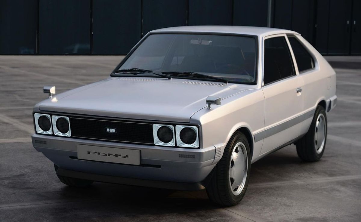 Hyundai Pony Heritage EV Concept 2021