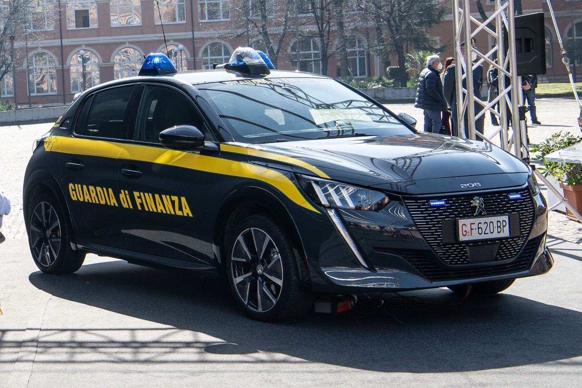 Une citadine électrique de police