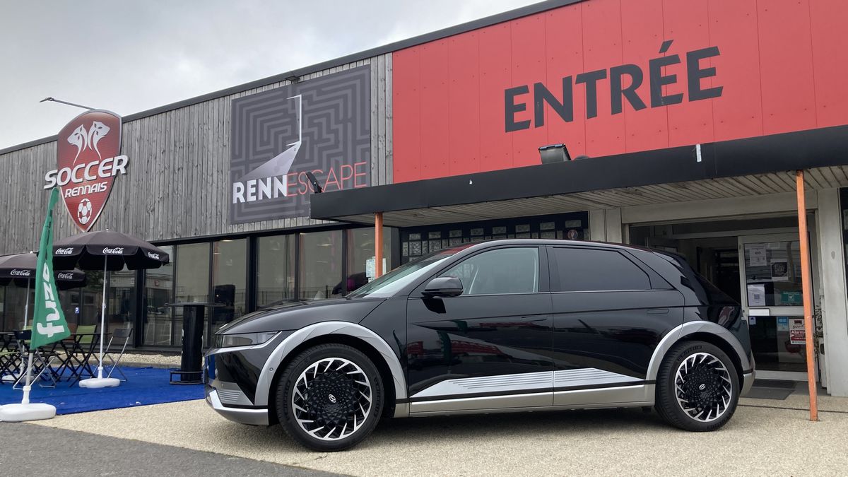 avis-hyundai-ioniq-50001