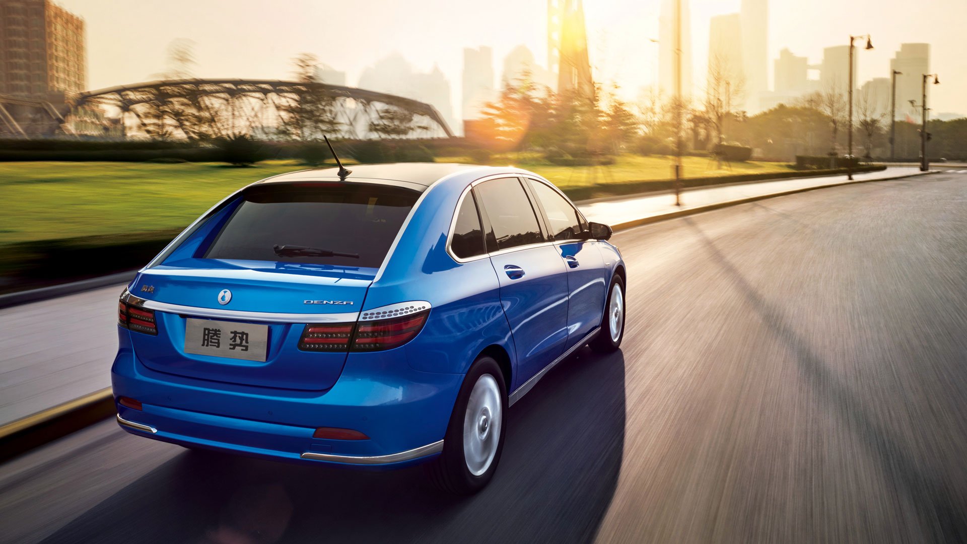 denza_11 Denza (2014)