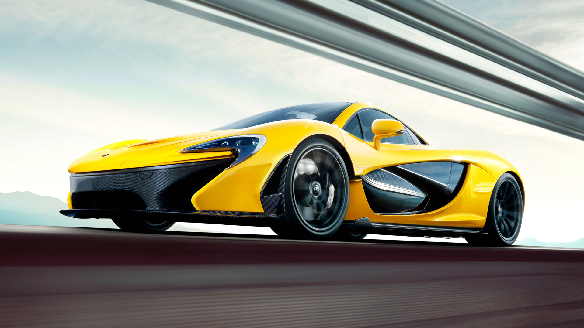 McLaren P1