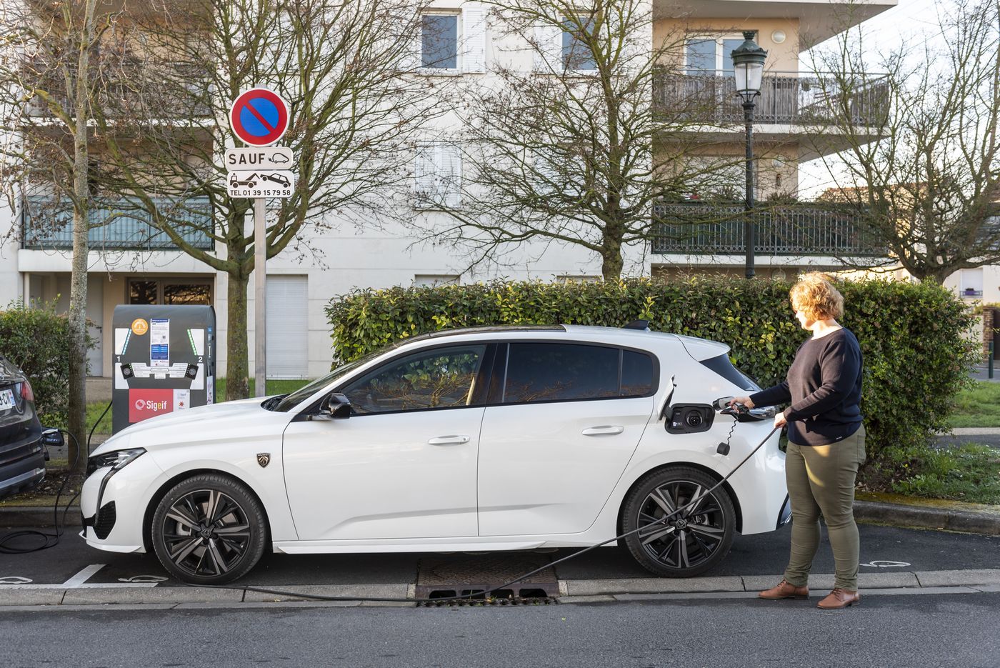 peugeot-308-phev-estelle-art-3-0004