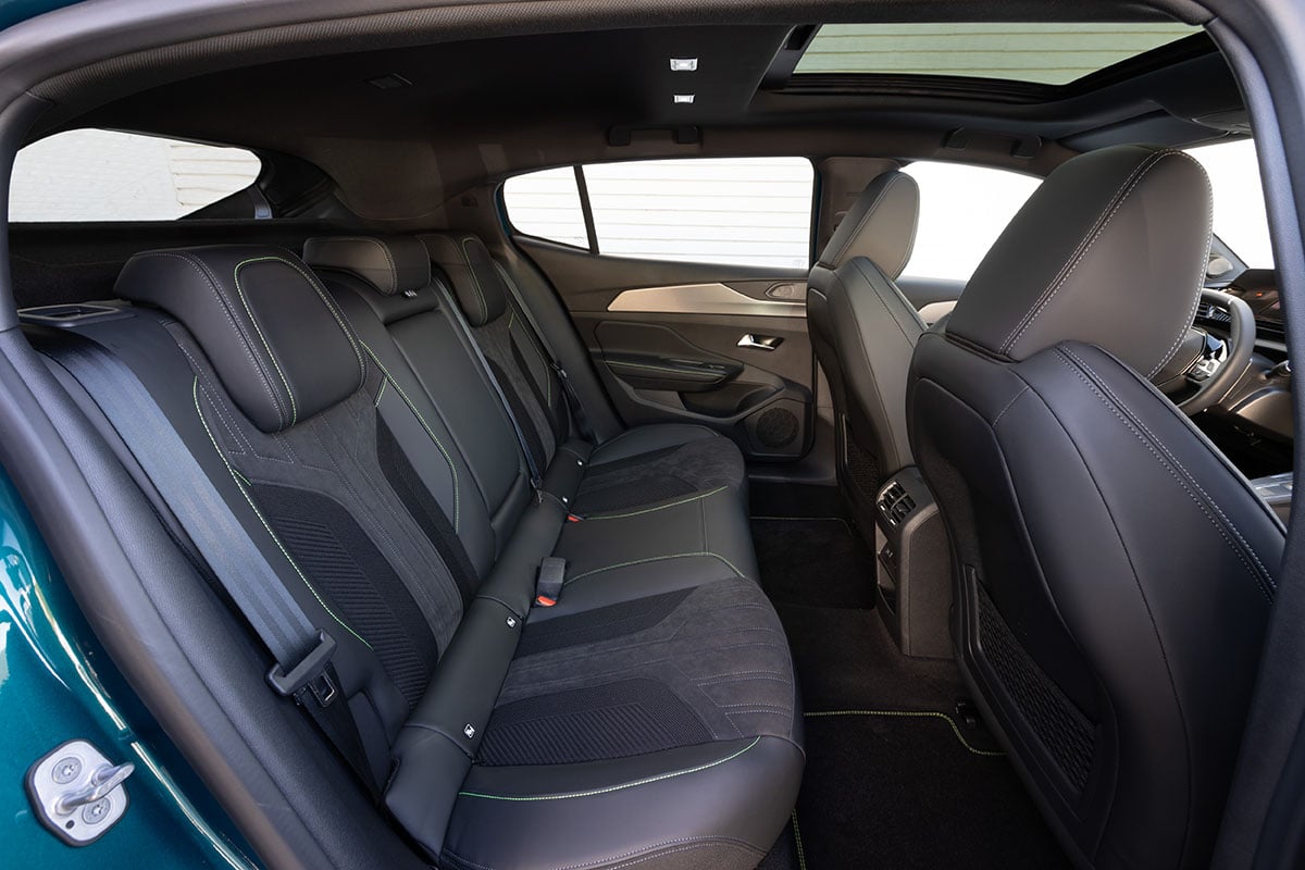 Essai-Peugeot-408-Hybrid-225-07