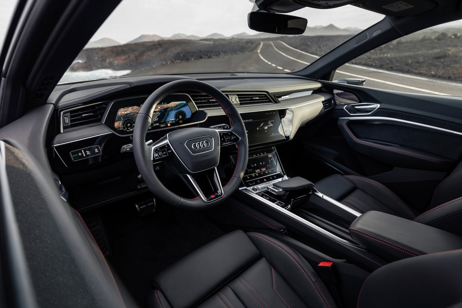 Audi_Q8_e-tron_chronosgrey34