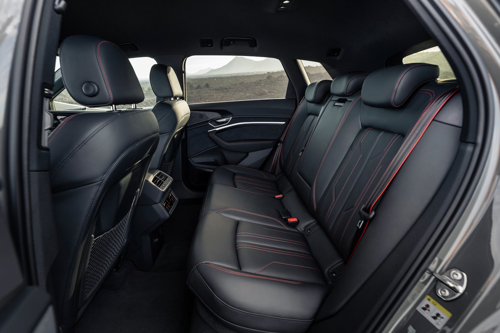 Audi_Q8_e-tron_chronosgrey35