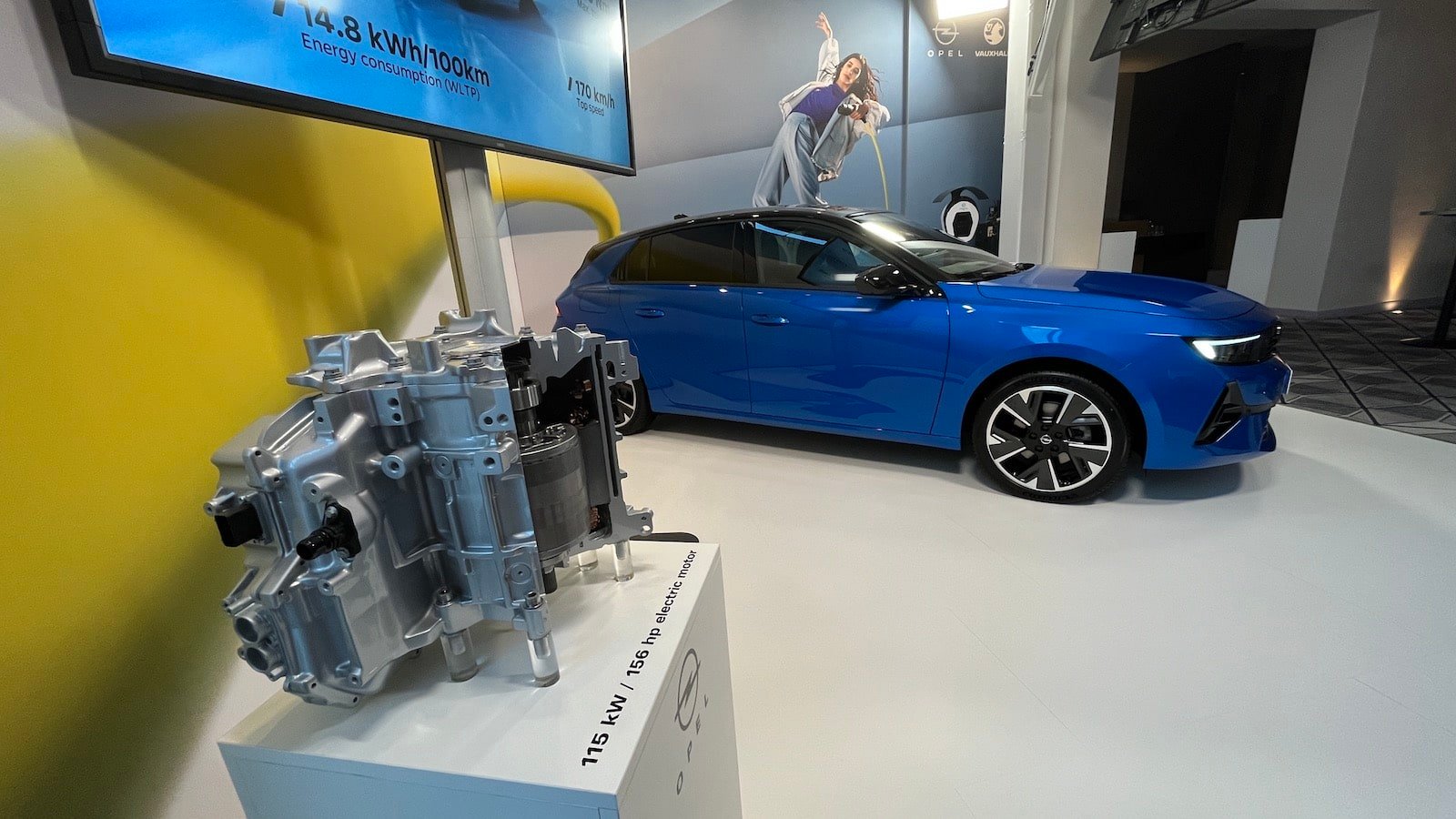 Opel-Astra-Electric-3