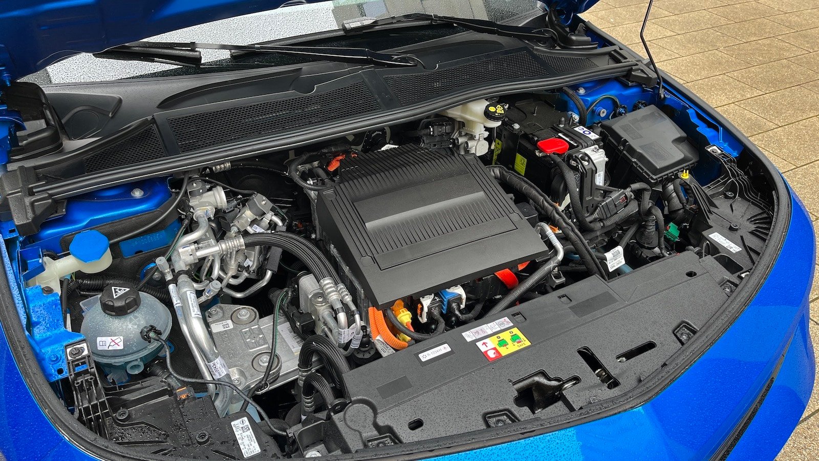 Opel-Astra-Electric-4