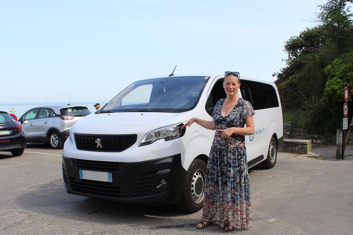 Delphine Lecointre de Loutipi avec son van aménagé Yao