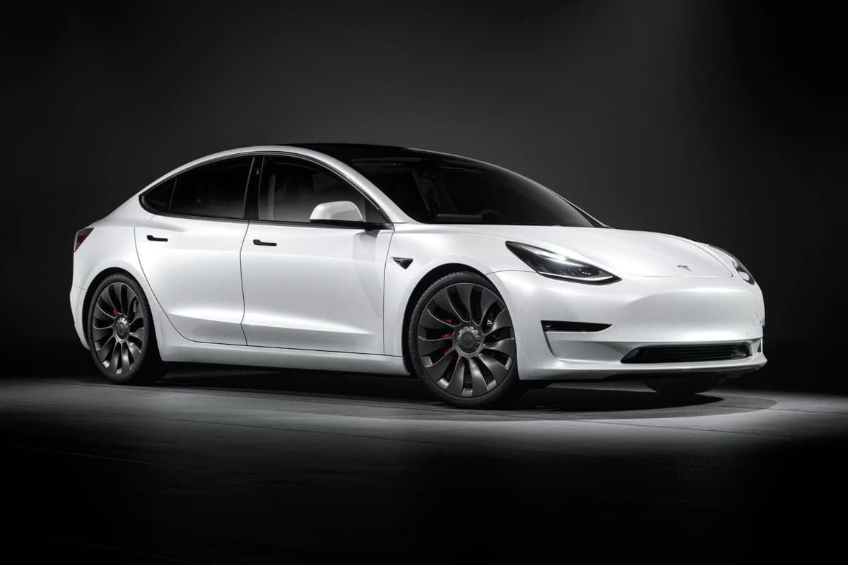 Tesla-Model-3-Highland-2023-43