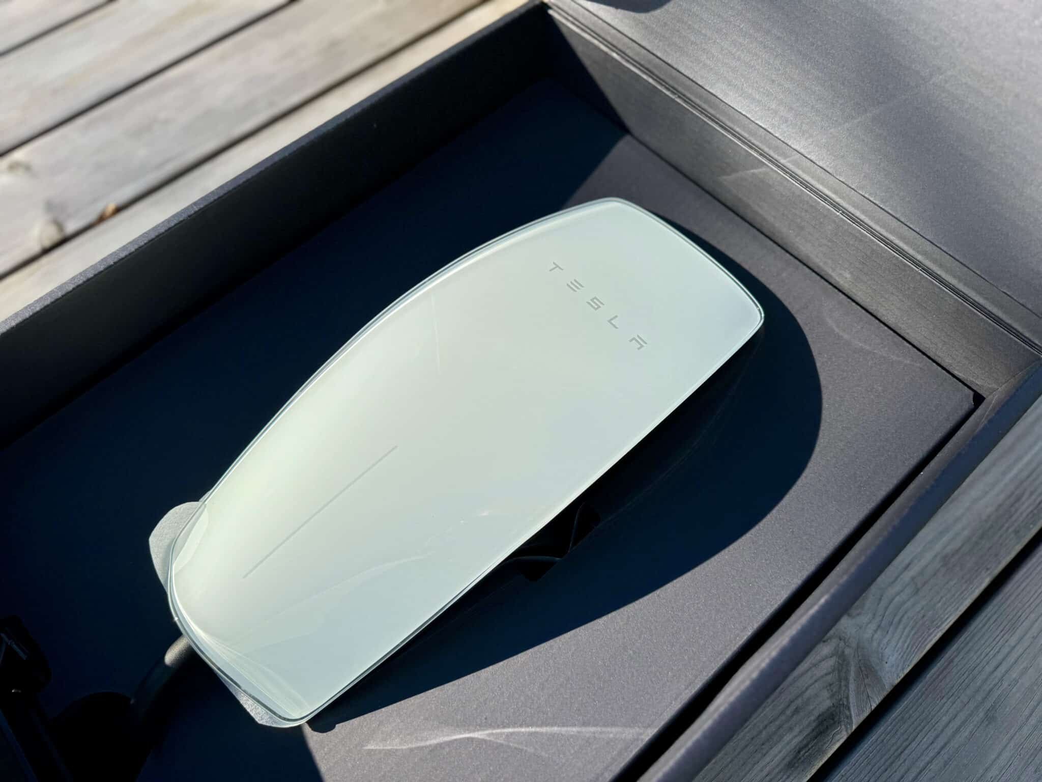 Tesla Wall Connector v3 Tesla Wall Connector v3