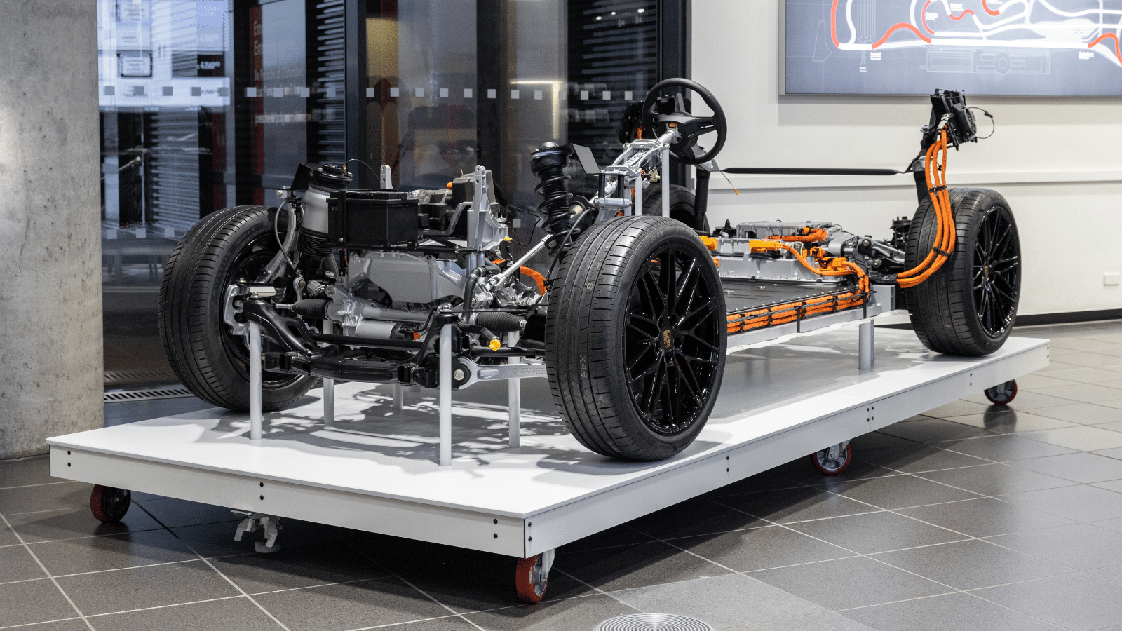 Prise-en-mains-Porsche-Macan-Electrique-6