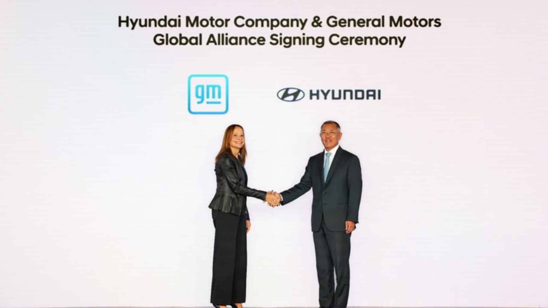 Hyundai & GM signent un accord stratégique - Mary Barra et Euisun Chung