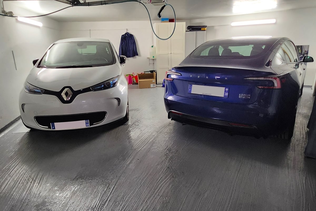 Les Renault Zoé et Tesla Model 3 chez Martial