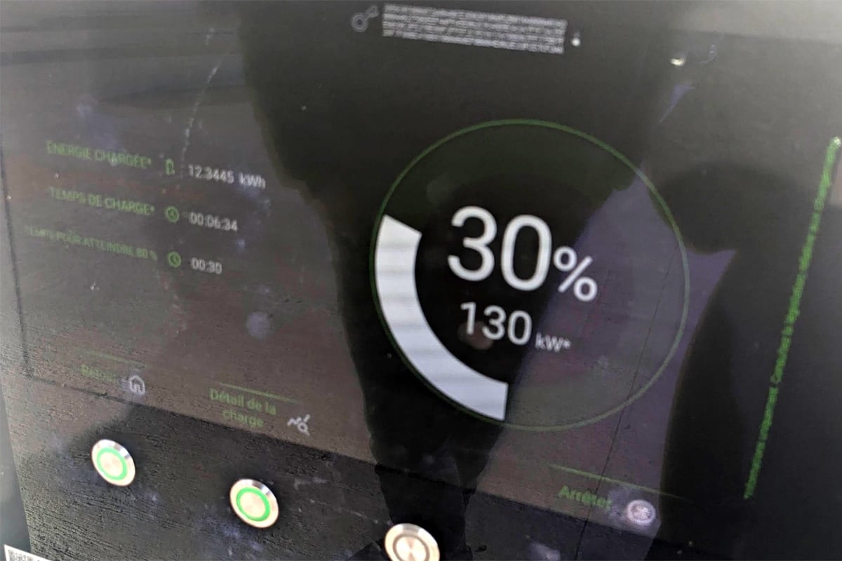 130 kW de puissance pour la recharge DC du Renault Master E-Tech