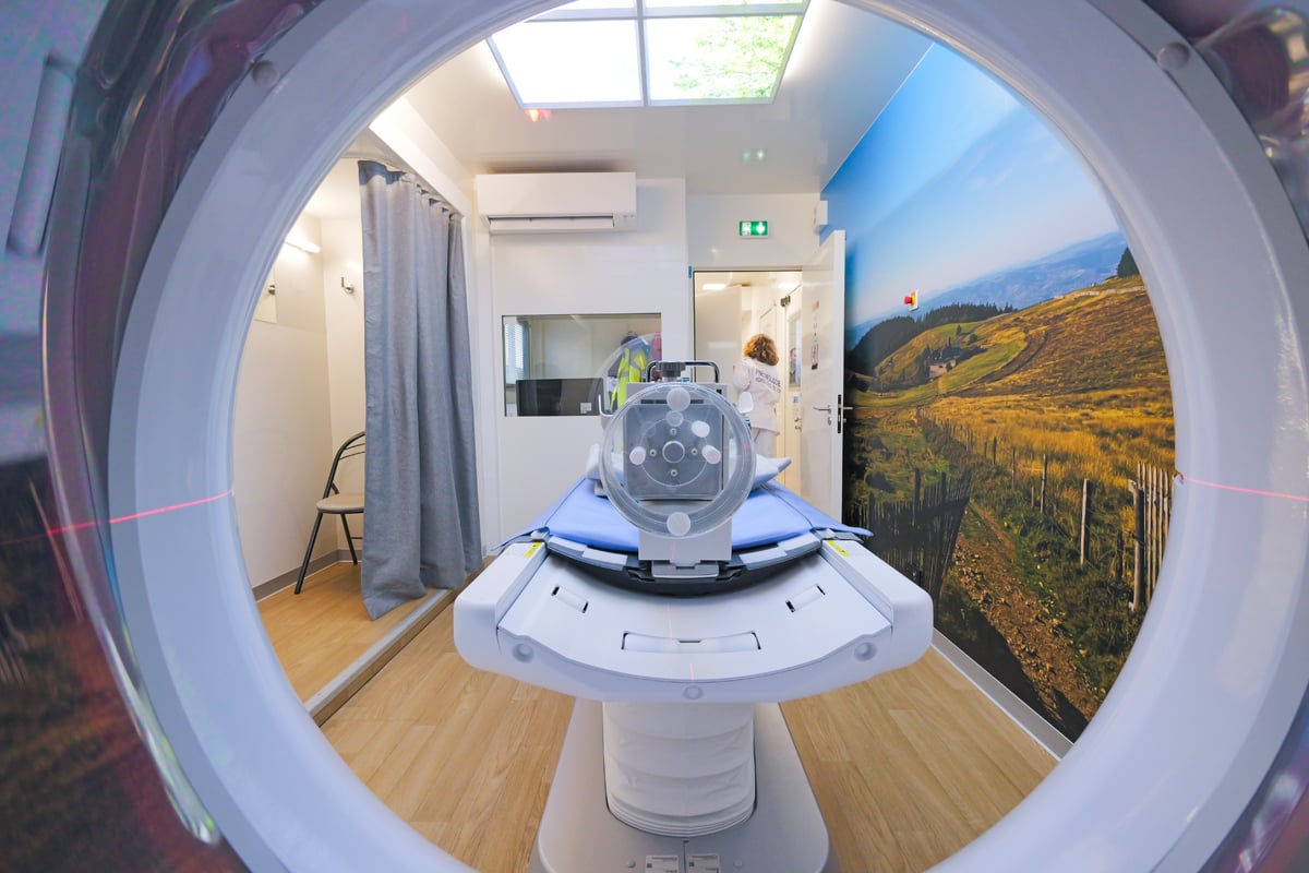 Le scanner dans le pneumobile des HCL Le scanner dans le pneumobile des HCL