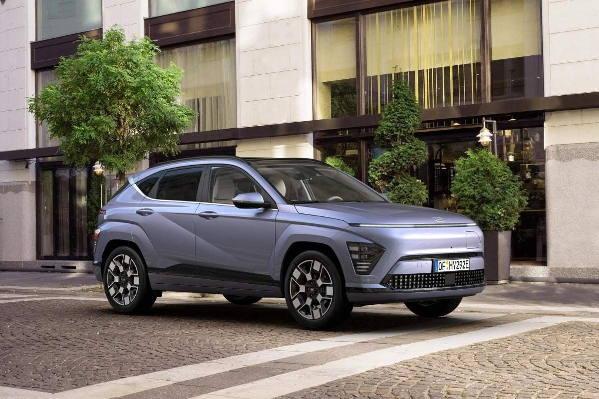 Voiture électrique ou hybride d'occasion : guide d'achat 2026