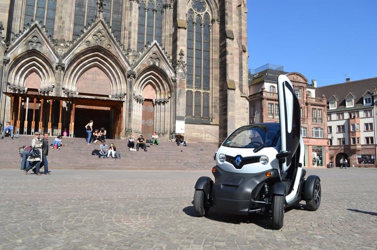 La Renault Twizy a fière allure avec l'ouverture originale de sa porte