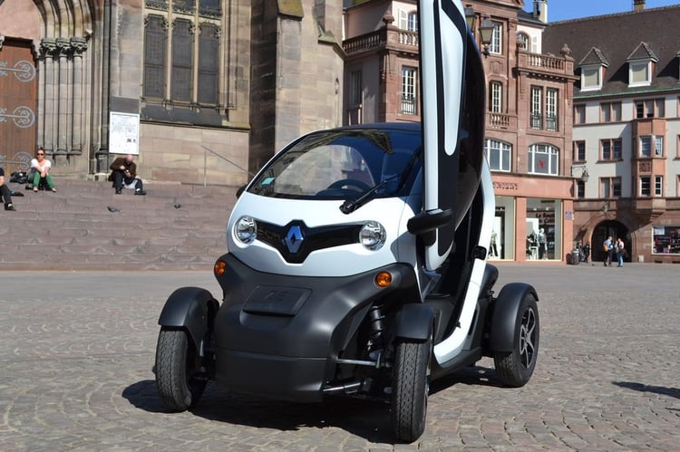 Twizy et sa porte à ouverture spécifique