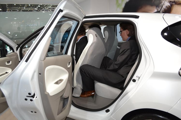 Les passagers avec de grandes jambes seront un peu à l'étroit dans la ZOE