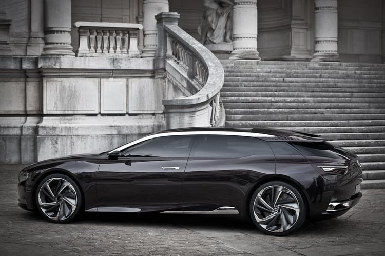 DS numéro 9 : une ligne et une motorisation unique