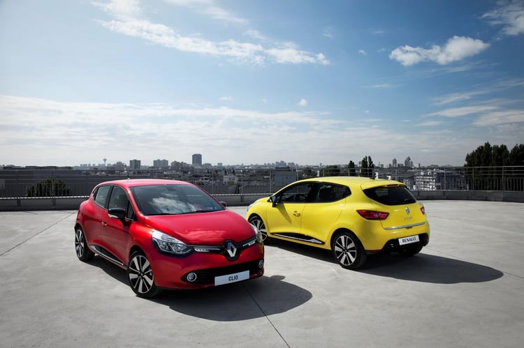 La nouvelle Clio 4 en rouge et en jaune