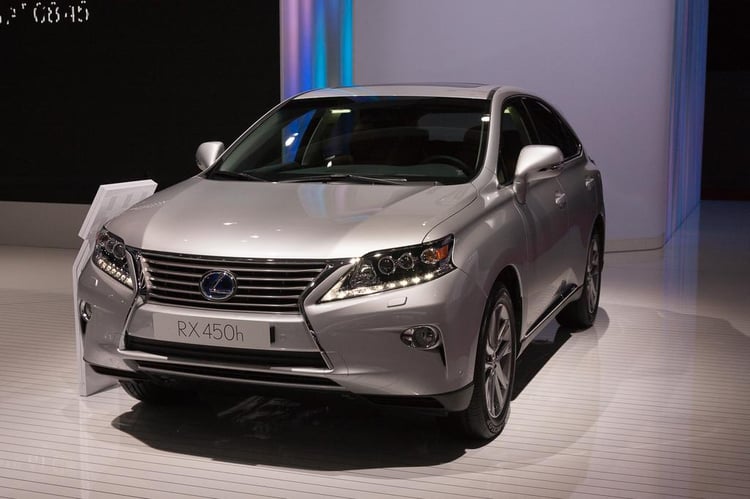 Encore une hybride signée Lexus...