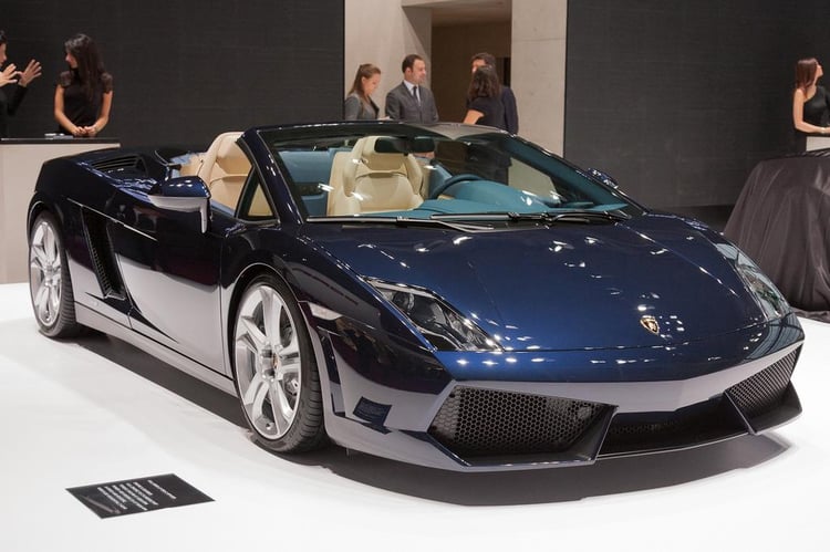 Une Lamborghini, c'est pas très propre tout ça :-)