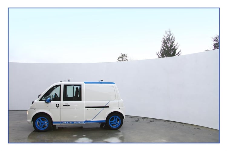 La Mia Blue Star possède une teinte bicolore