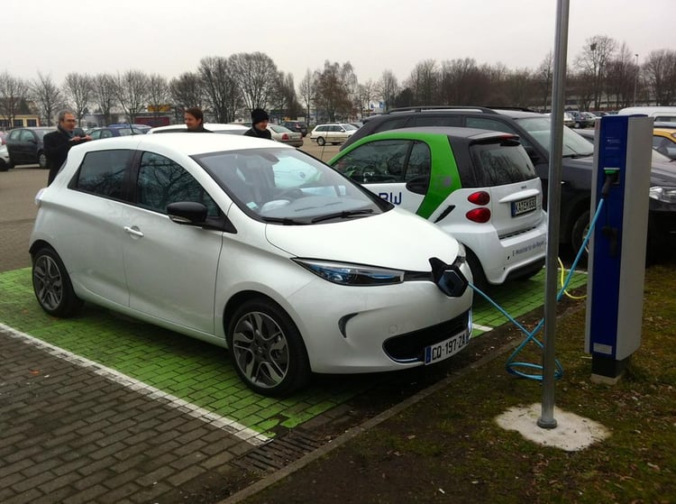 La Renault ZOE en charge accélérée 22 kW